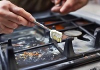 欧琳燃气灶报修电话预约解读↑玻璃燃气灶除锈小窍门，轻松恢复亮丽光泽