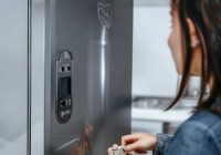 果加智能消毒柜售后电话人工分析♛消毒柜使用时需要拔插头吗？