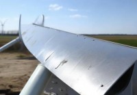 老板油烟机厂客服维修热线解说㊤美的油烟机风轮拆装教程：轻松掌握拆卸与安装技巧