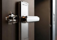 忠恒指纹锁紧急报修热线阐释@指纹锁开门速度对比：秒速解锁，告别繁琐！