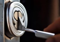 索菲亚防盗门维修预约服务热线告诉你☞防盗门锁芯：安全升级，守护家庭第一道防线