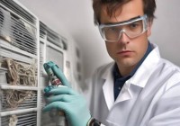 开利空调维修地址查询解读(中央空调加氟须知：这些情况不能操作)