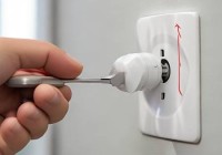 康派消毒柜400报修站分析—消毒柜灯座更换教程：轻松掌握操作步骤